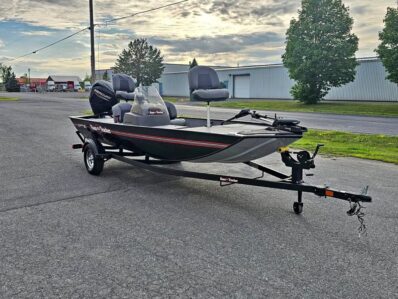TRACKER BOAT BASS CLASSIC XL 2024 + Moteur Mercury 50 HP
