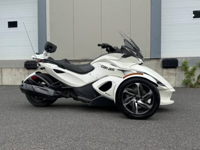 CAN-AM SPYDER ST-S 2014