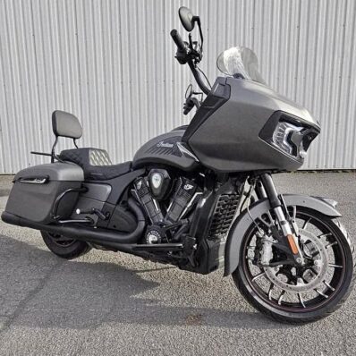 INDIAN CHALLENGER DARK HORSE 2023